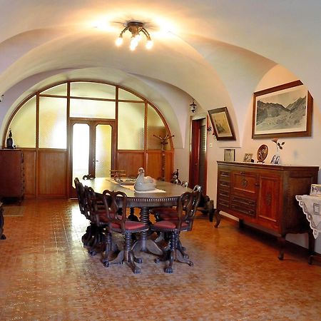 B&B Ca Dei Baroni Pellizzano Exterior photo